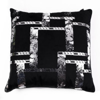 Poszewka KING OF CHIC 45x45 czarno srebrny